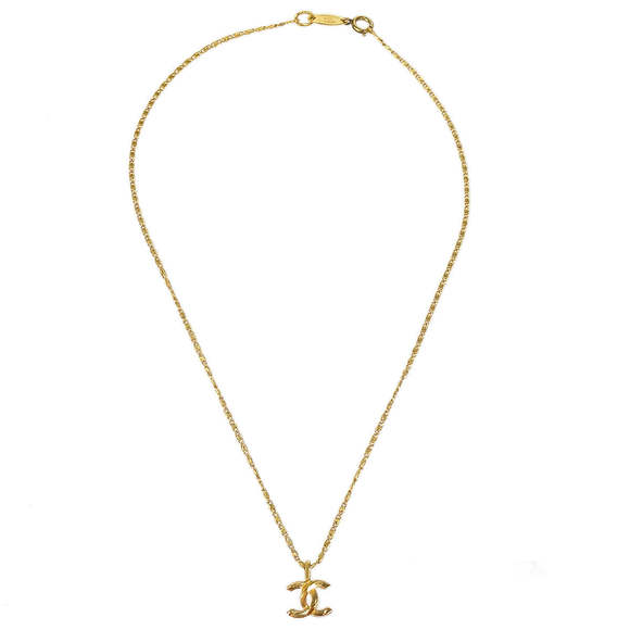 CHANEL 1982 Mini CC Gold Chain Pendant Necklace 48662 - Picture 2 of 4